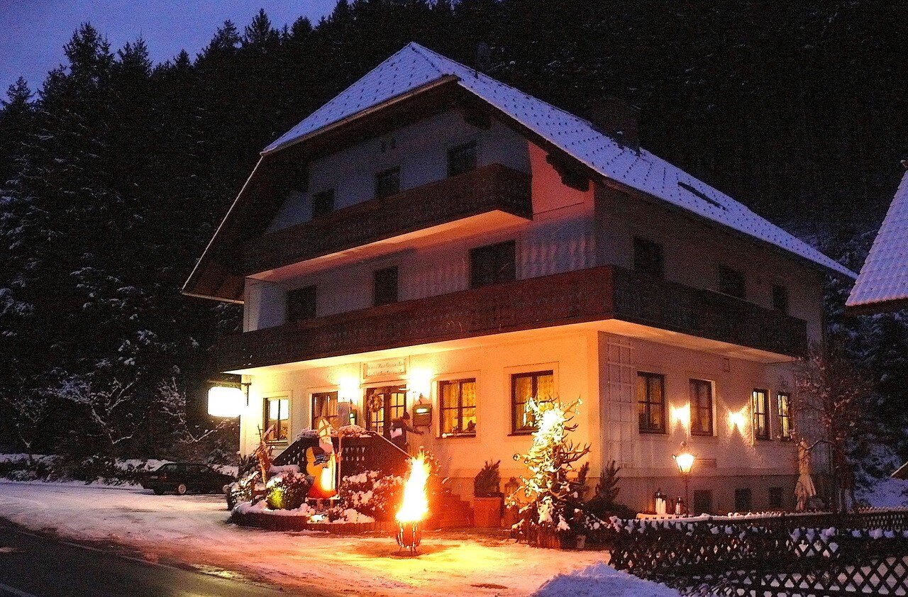 Gasthof und Pension "Zur Klause" im Winter